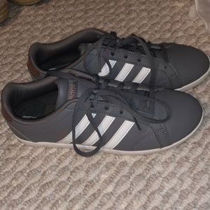 Adidas Sneakers size 6